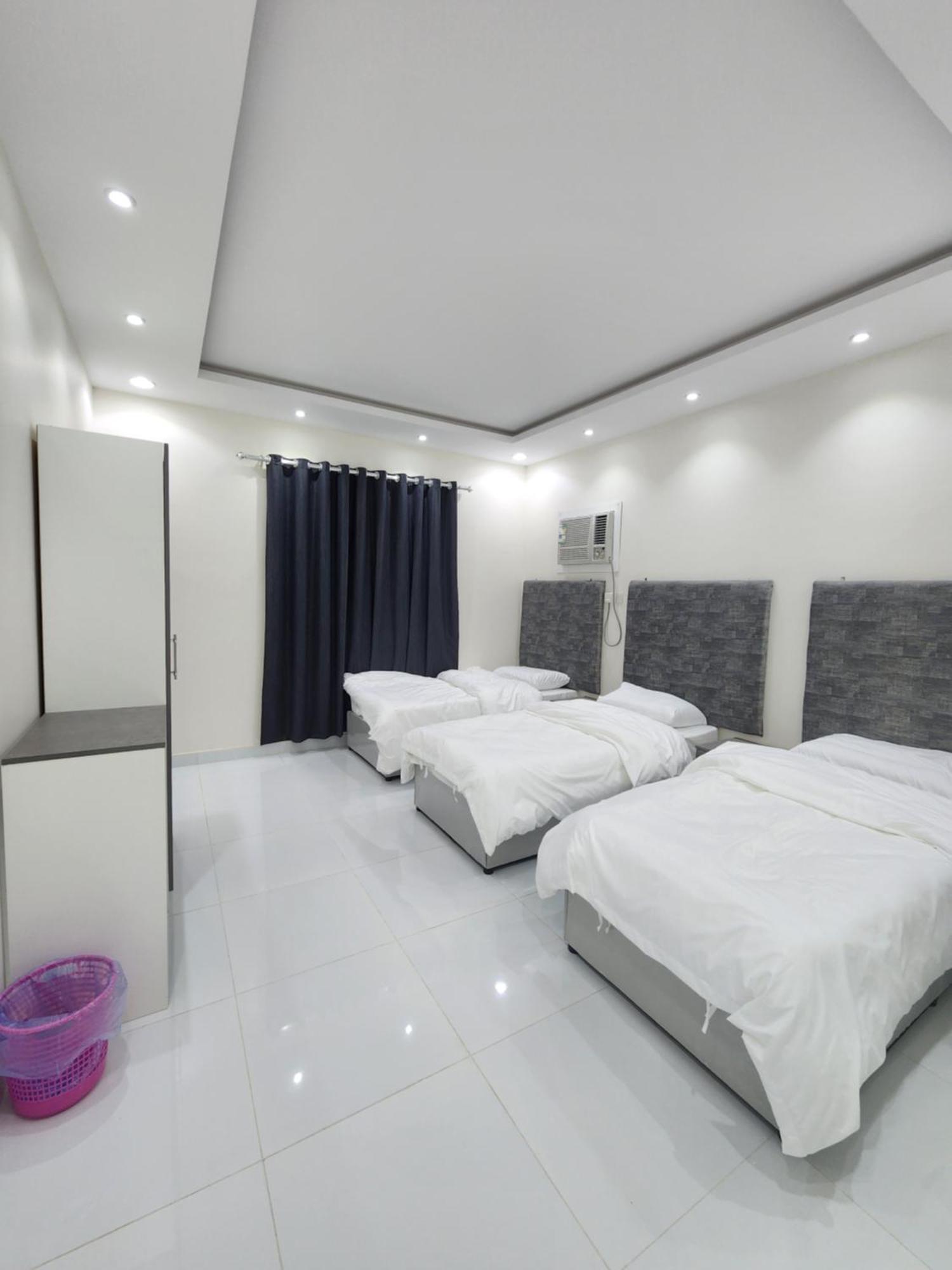 Yaqoot Al Madina Suites Al Awali エクステリア 写真