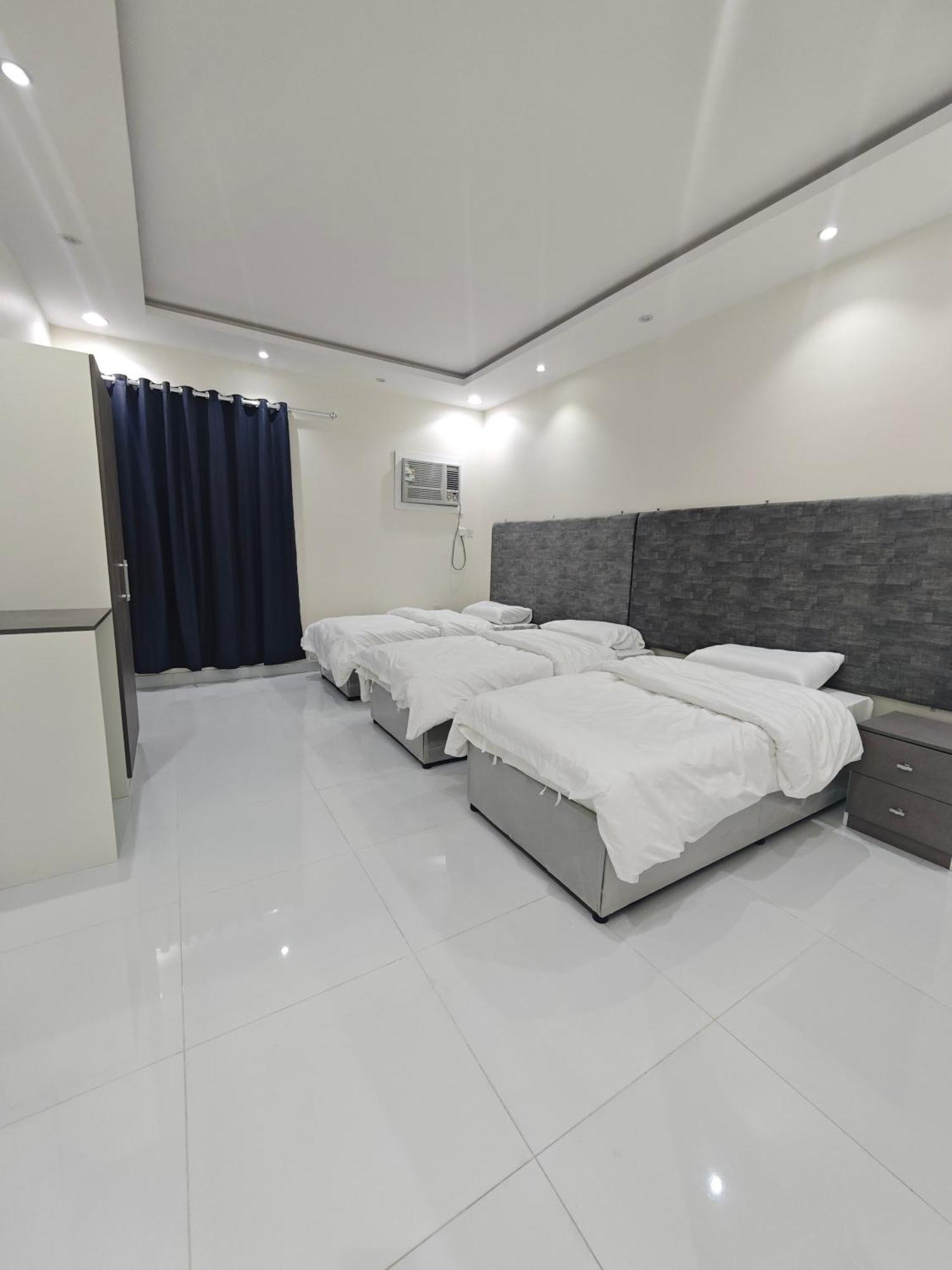 Yaqoot Al Madina Suites Al Awali エクステリア 写真